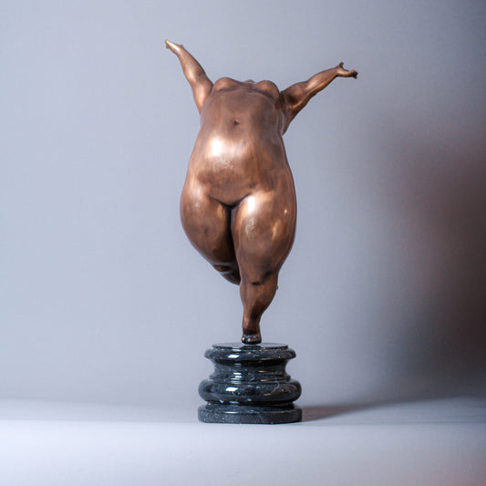 Voluptuous Lady Dancing Bronze Statue